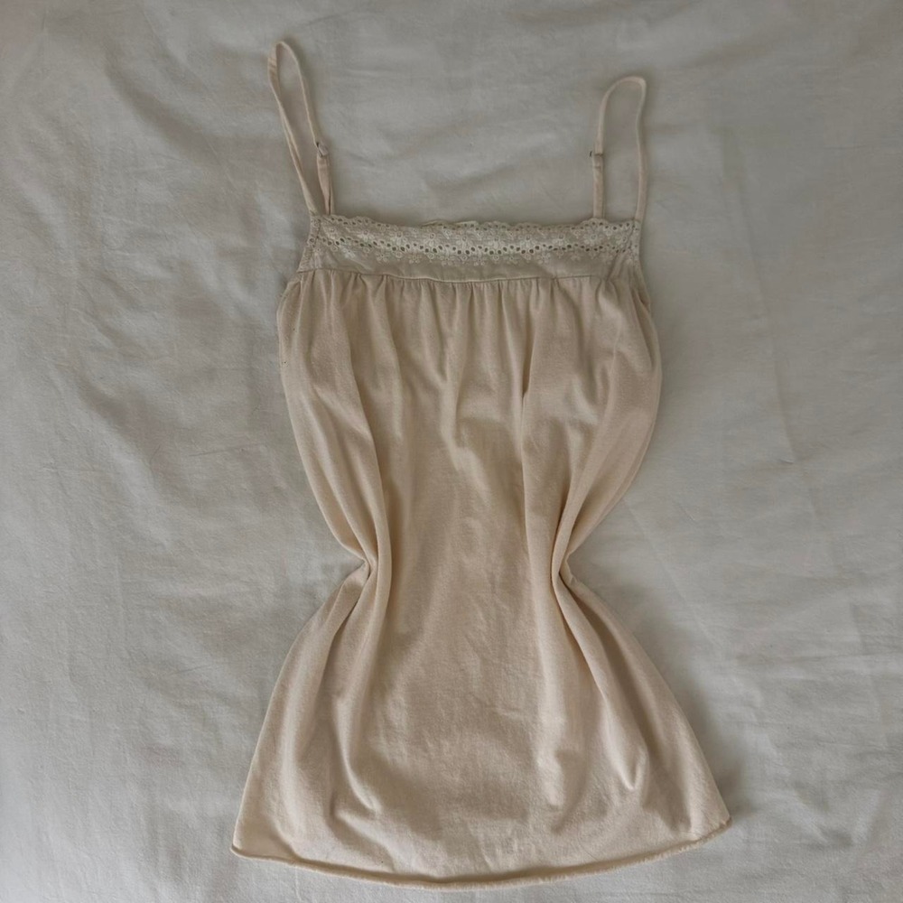 Y2K Roxy cream lace trim tank